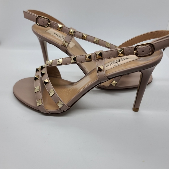 Valentino Asymmetrical Nude Rockstud Sandals 36 - Picture 4 of 9